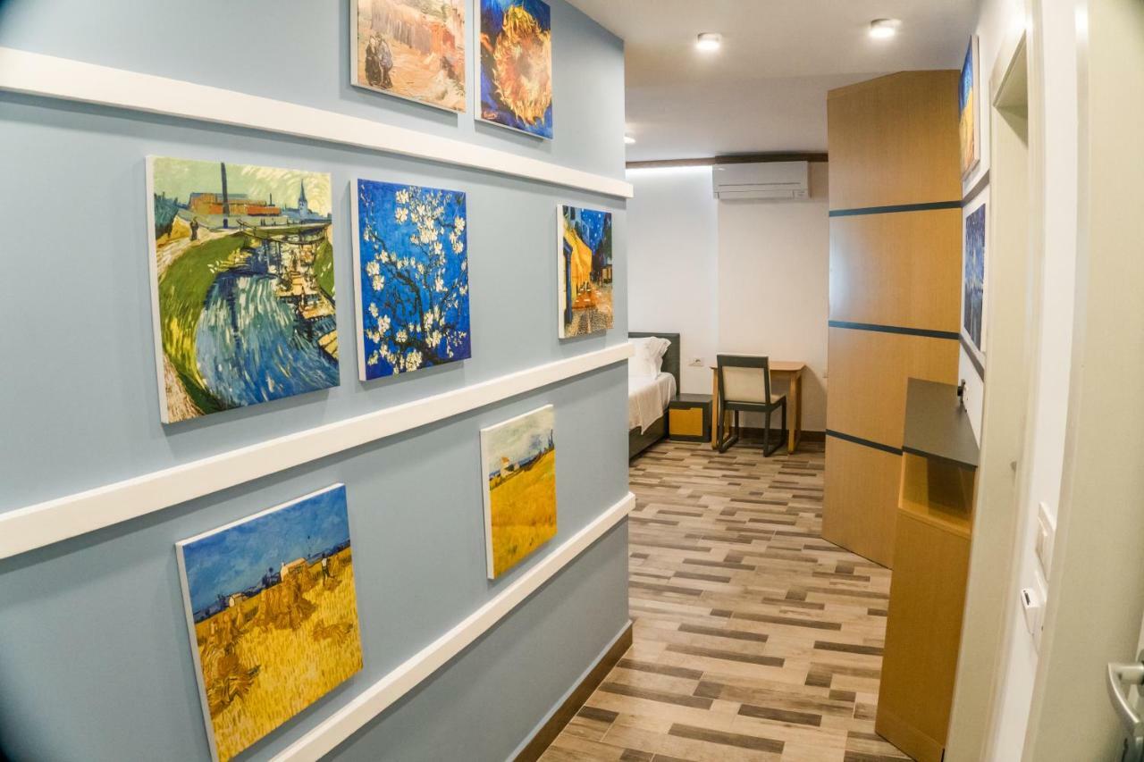 Venere Tirana Suite Deluxe Екстериор снимка