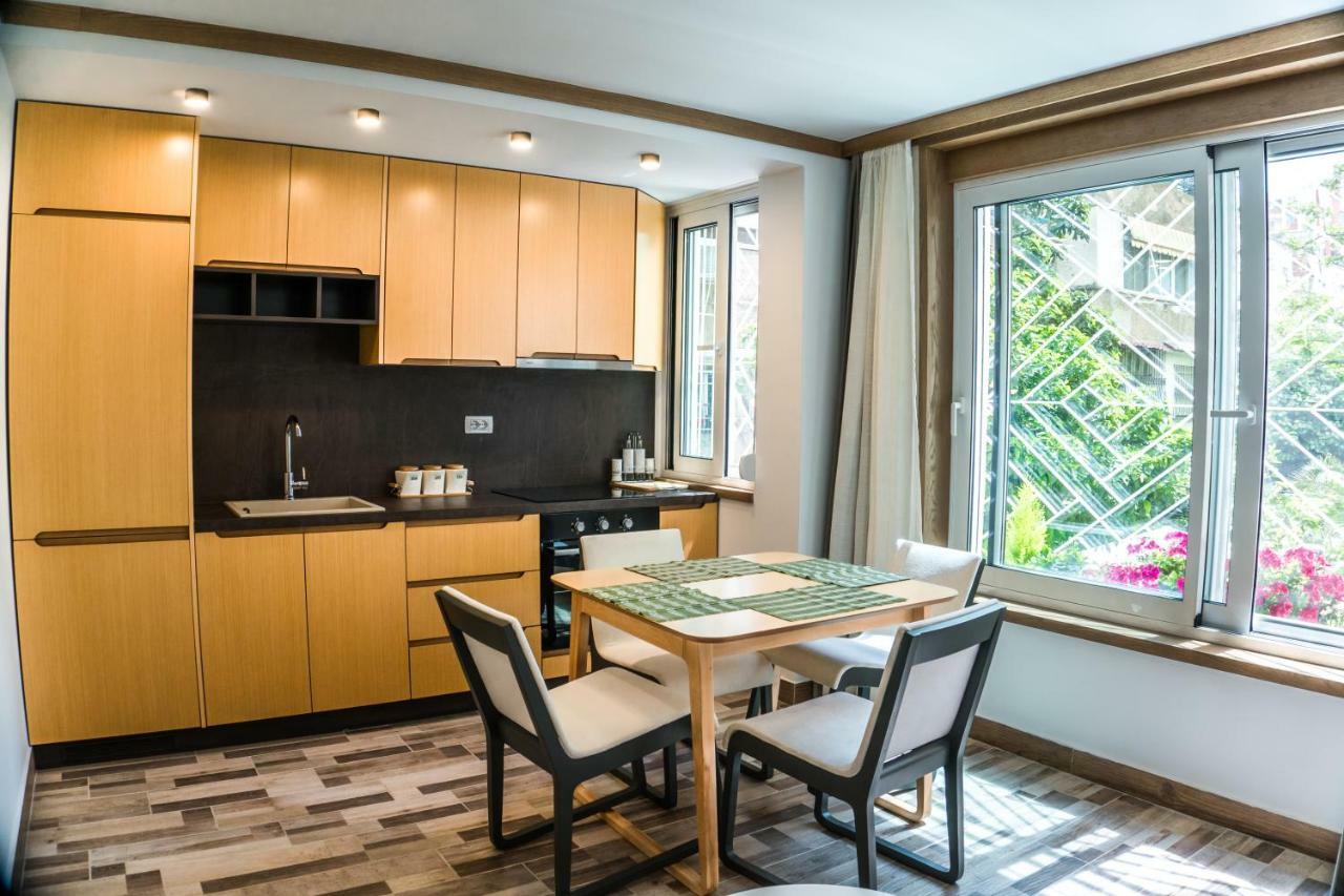 Venere Tirana Suite Deluxe Екстериор снимка